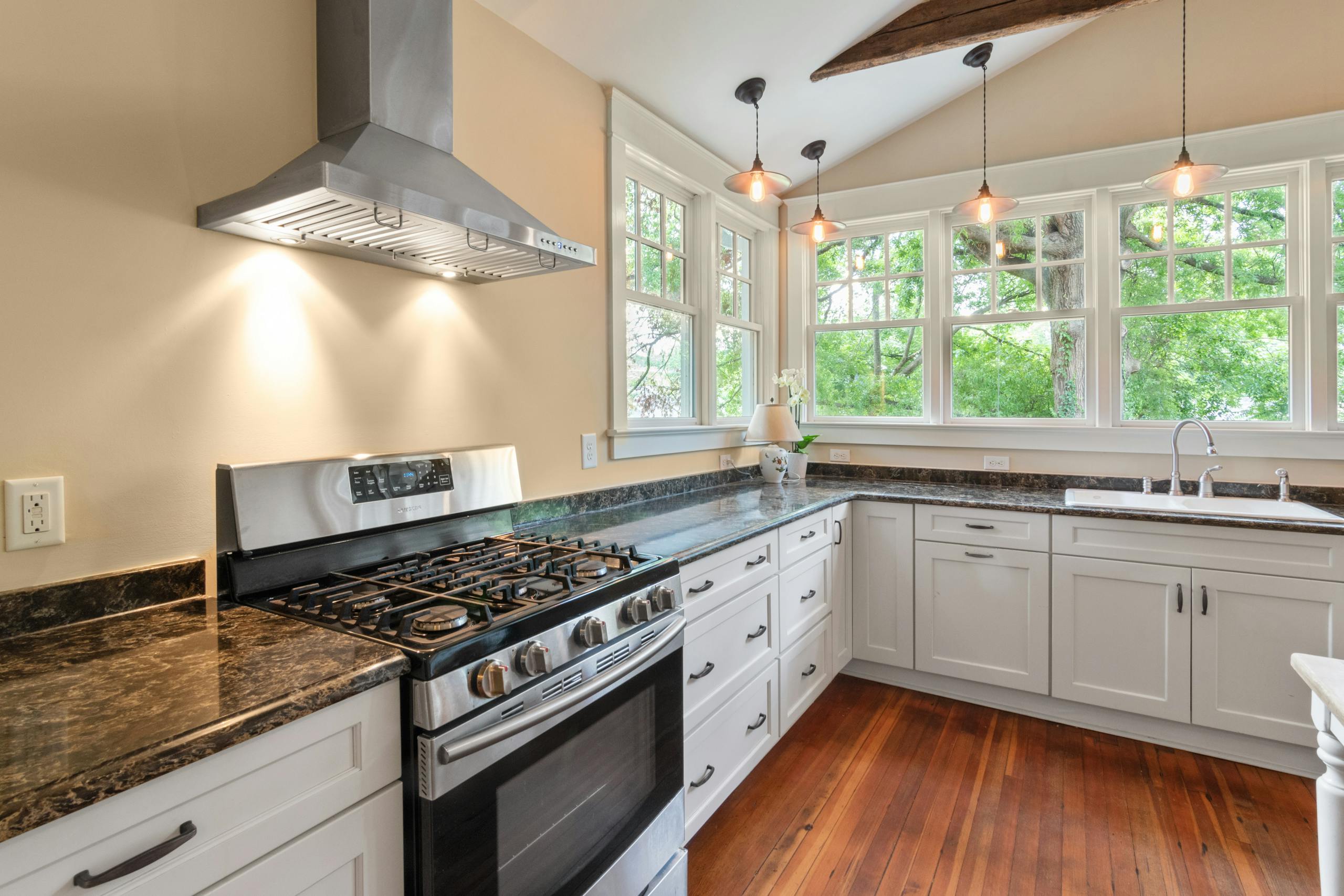 kitchen renovation Sarasota project with modern and upgraded layout